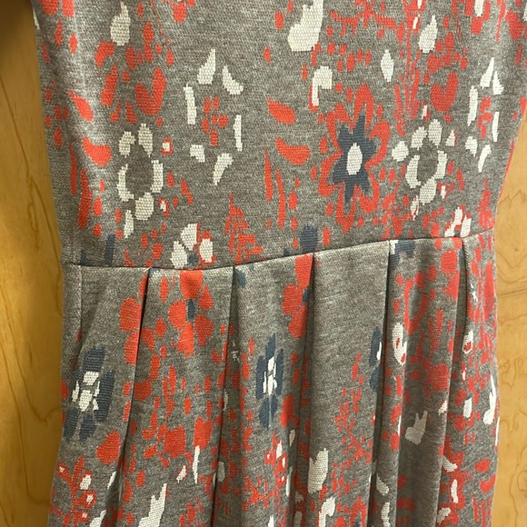 LuLaRoe Amelia - Picture 4 of 5